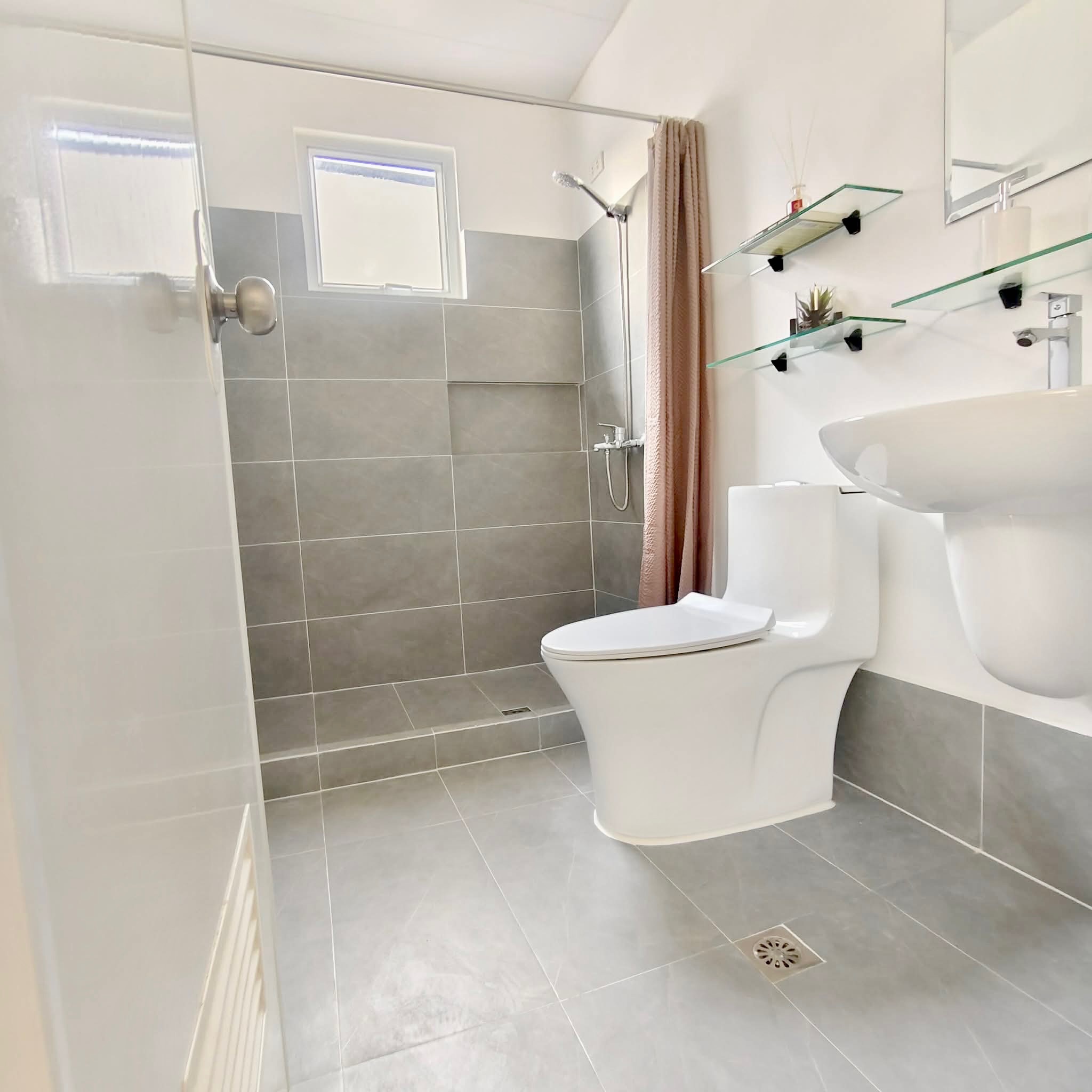 BB76D356-FC0F-48D4-9857-1B85BF911EA7