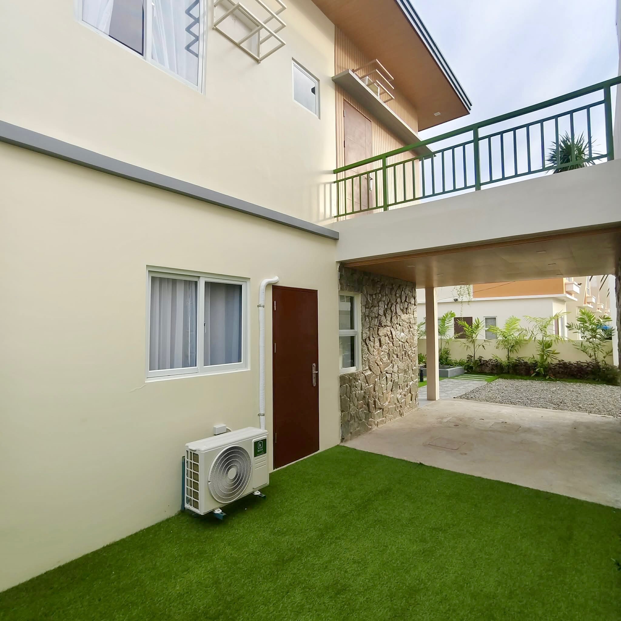 BDEB5625-D0FF-4657-9981-BF1CBC18B75F