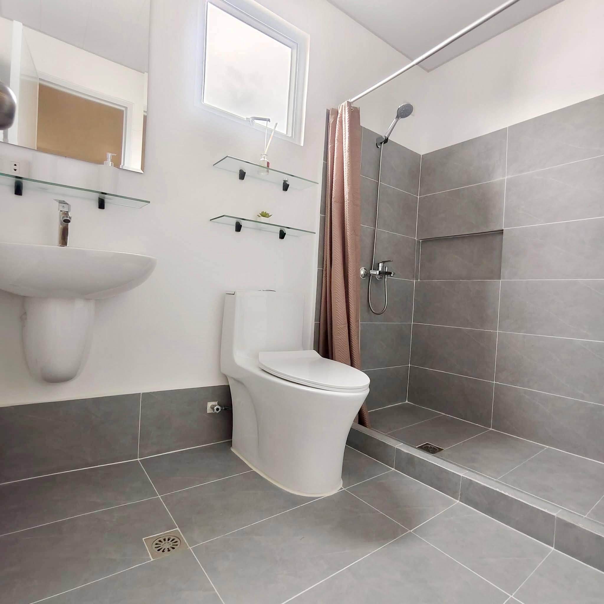 F73B3B83-F091-4FCF-A97D-149BFF4F8826