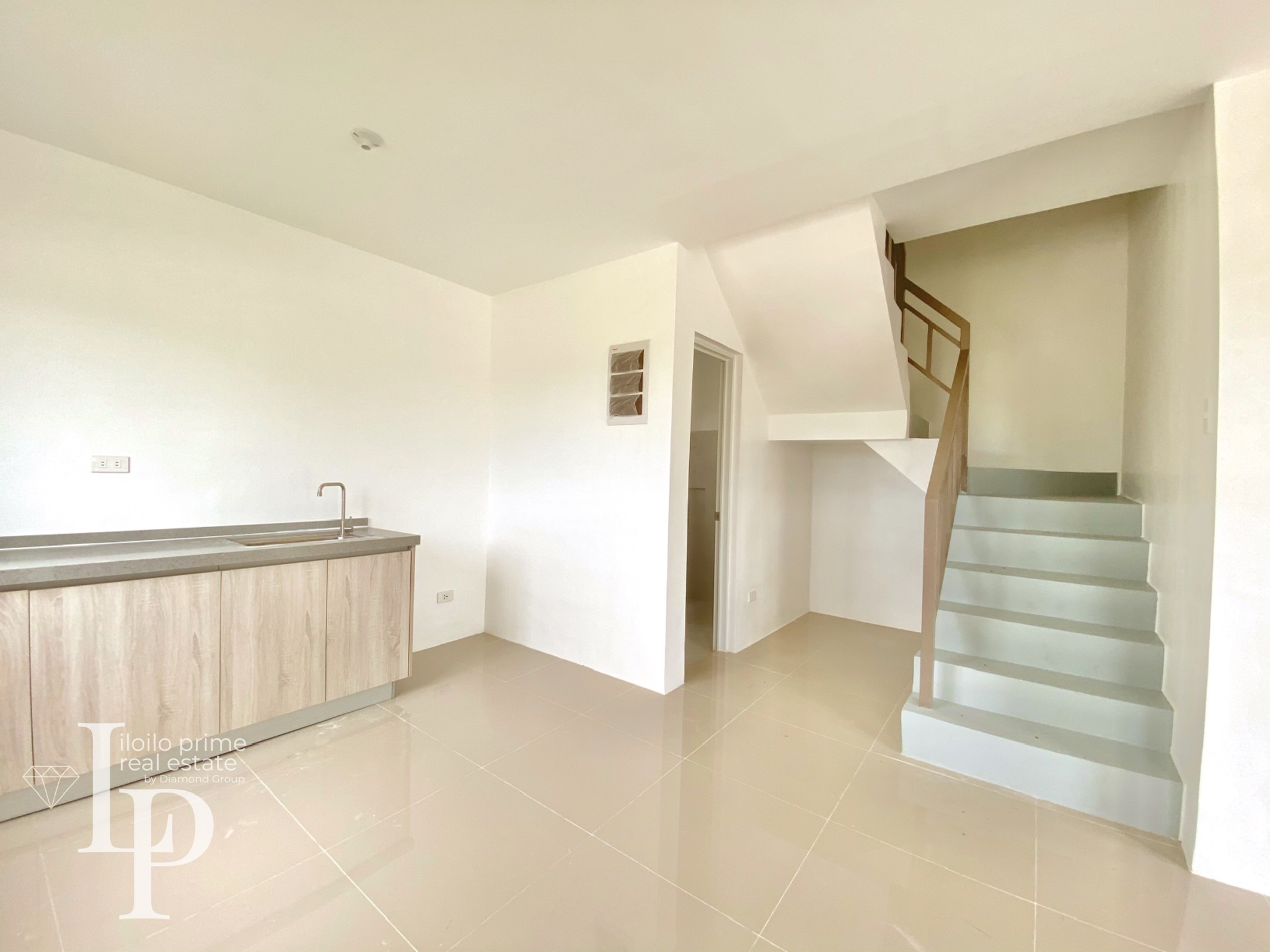 CC7E0351-63BC-4235-A74A-70769C4FDC88